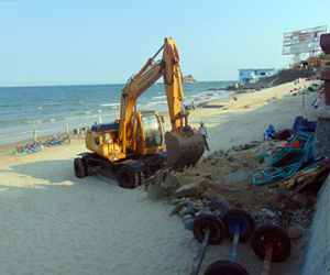 Bãi biển Vũng Tàu sạch đẹp sau hai ngày dọn dẹp cấm ăn nhậu, buôn bán