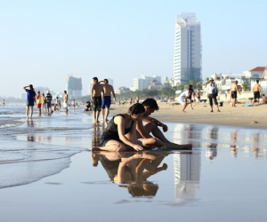 Nước biển Đà Nẵng không nhiễm độc