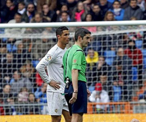Ronaldo đối mặt nguy cơ nghỉ hết mùa giải