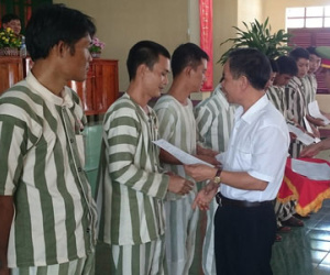 Vũng Tàu: 413 phạm nhân được ân xá, giảm án