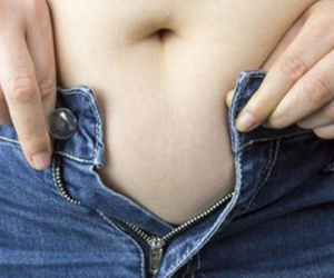 Mặc quần quá chật khiến “chuyện ấy”… gặp họa