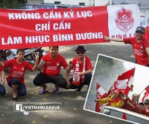 CĐV Hải Phòng mất điểm khi “khoe” hình ảnh xấu xí