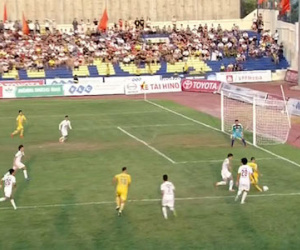 FLC Thanh Hóa 2–1 HAGL: Trái đắng phút bù giờ