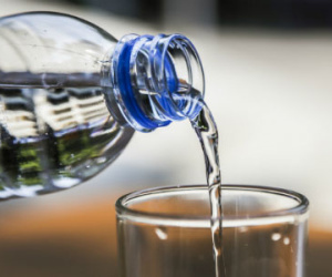 Làm thế nào để biết cơ thể bị thiếu nước