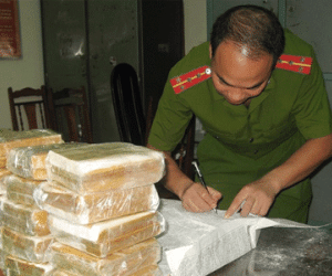 Ba anh em chở thuê 10 kg heroin lấy 800 triệu đồng