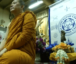 Những điều ít biết về nhà sư Thái Lan cầu may cho Leicester