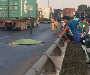 Xe tải tông chết người chạy thể dục rồi bỏ trốn