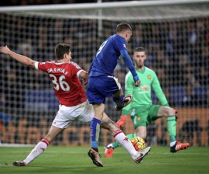 13 tháng Leicester từ đội bét bảng đến nhà vô địch cổ tích