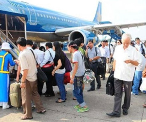 Vì sao được thoải mái mang chất lỏng lên máy bay từ 1/5?