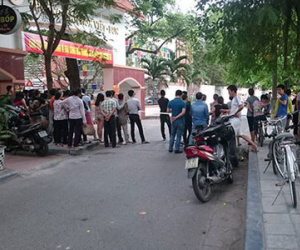 Vụ thi thể em bé trong túi nilon ở Hà Nội: "Cháu bé tử vong khi còn nguyên dây rốn"