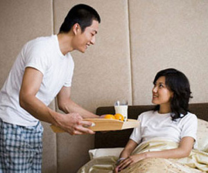 Chết cười chuyện chồng đi chăm vợ đẻ