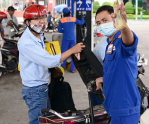 Giá xăng có thể tăng 600 đồng/lít vào ngày mai