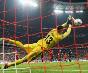 Sếp Bayern tức tối: "Chúng tôi thấy như bị lừa..."