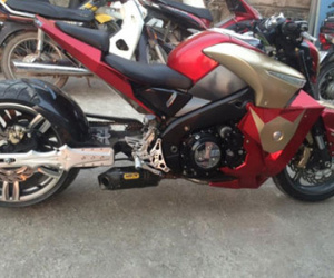 Suzuki B-King lột xác thành "Iron Man" bằng gói độ 150 triệu đồng