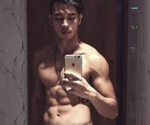 Ảnh nóng của Hồ Vĩnh Khoa lại bị phát tán tràn lan