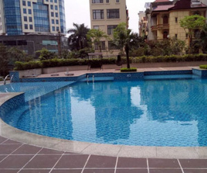 Hà Nội: Bé trai 12 tuổi bị đuối nước ở bể bơi chung cư cao cấp chỉ sau 1 giờ khai trương