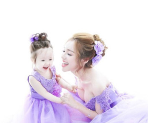 Hai mỹ nhân Việt nổi như cồn nhờ con xinh đẹp