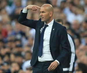 Man City thắng Ronaldo, nhưng bại trước Zidane
