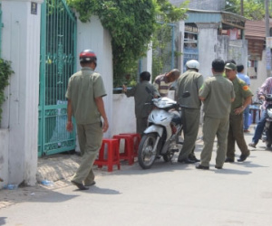 Nghi án con trai giết bố và bà nội: Chờ nhân chứng quyết định
