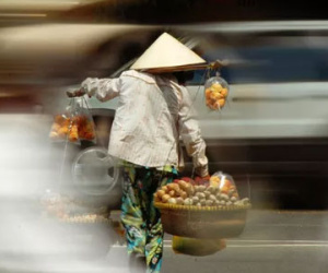 Người Việt làm bao lâu mới đủ trả nợ công?