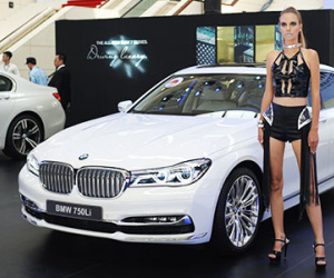 BMW trình diễn dàn xế sang tại Việt Nam