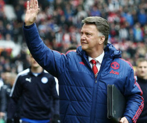 Man Utd mất 7,2 triệu đôla nếu sa thải Van Gaal