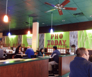 Mỹ đóng cửa một quán phở Việt do phát hiện có gián