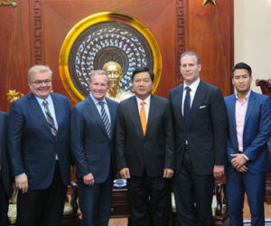Ông Johnathan Hạnh Nguyễn đưa nhà đầu tư tỉ USD "diện kiến" Bí thư Đinh La Thăng