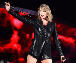 Taylor Swift “vượt mặt” Adele, trở thành giọng ca có thu nhập “khủng” nhất hành tinh