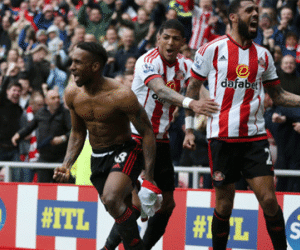 Lội ngược dòng hạ Chelsea, Sunderland thoát khỏi khu vực nguy hiểm