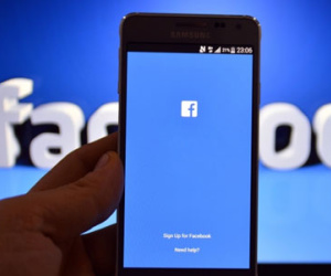 Cách thiết lập giờ đăng bài trên Facebook