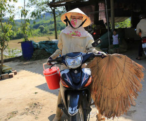 Muôn “chiêu” đối phó nắng 40 độ C của nông dân Hà Tĩnh