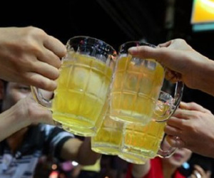 Bốn tháng đầu năm 2016, VN sản xuất trên 1 tỉ lít bia