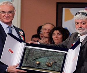Ranieri thắng giải HLV Italy hay nhất năm