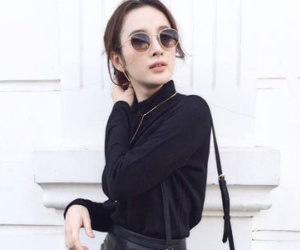 Street style ngày càng "chất" của Angela Phương Trinh