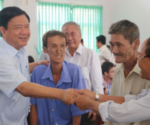 Bí thư Thăng: "Lãnh đạo đến bãi rác ngồi một đêm xem"