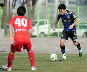Vì sao Xuân Trường lỡ trận ra mắt ở K-League?