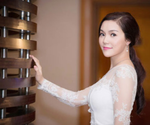 Ca sĩ Ngọc Anh chi 18 triệu đồng/tháng cho con học tiểu học