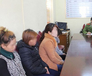 Cả trăm cô gái bị bán làm vợ Trung Quốc bằng bẫy việc làm