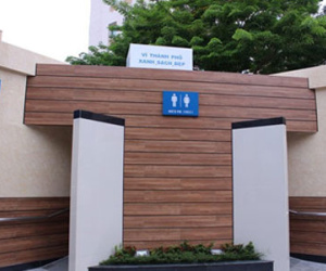 Cận cảnh nhà vệ sinh 5 sao miễn phí tại Đà Nẵng