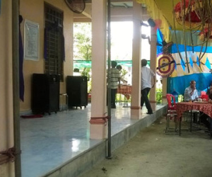 Nam thanh niên chết trong tư thế treo cổ cạnh mộ cha mình