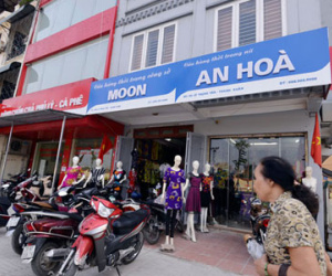 Vụ "đồng phục biển hiệu" ở HN: Được tư nhân tài trợ gần 2 tỷ đồng