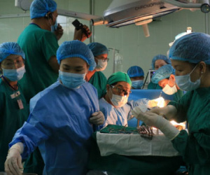 Ba chị em gái cùng đăng ký hiến tạng và thi thể