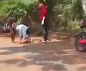 Clip 2 nữ sinh đánh nhau ở Hội An bị tung lên mạng
