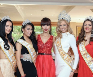 Hà Anh đọ sắc với các người đẹp Miss Global
