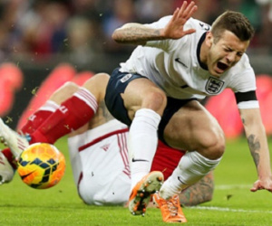 Hàng tiền vệ nào cho Tam sư ở EURO 2016?