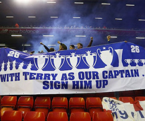 Terry được đề nghị ở lại Chelsea thêm một năm