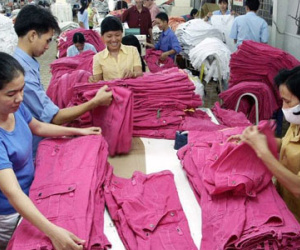 Nhiều doanh nghiệp dệt may kín đơn hàng đến cuối năm