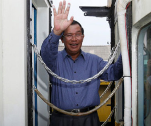 Ông Hun Sen bác tin đồn con trai cả là người gốc Việt