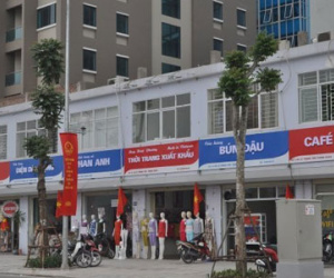 UBND quận Thanh Xuân nói gì về "phố biển hiệu đồng phục"?